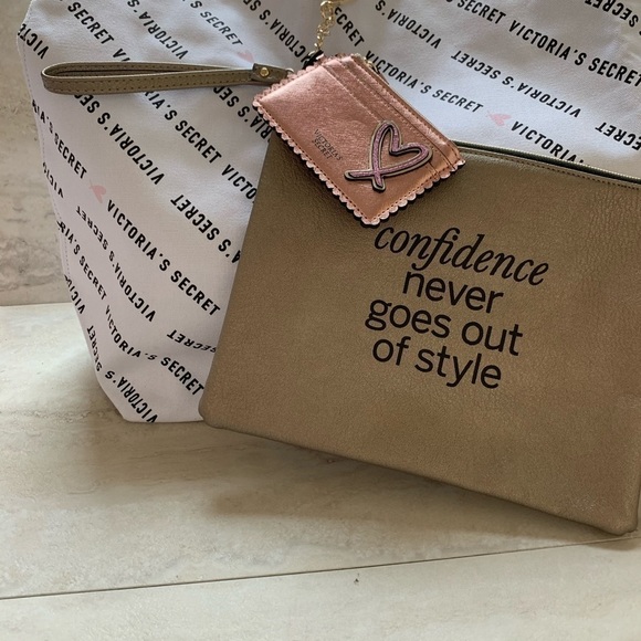 Victoria Secret Get Away Bag Bundle - Picture 3 of 9